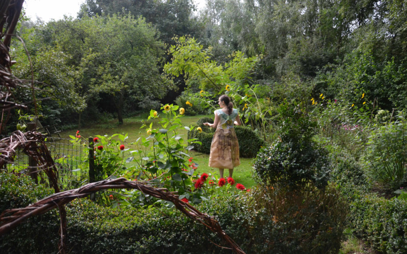 my paper dress; strolling in the garden